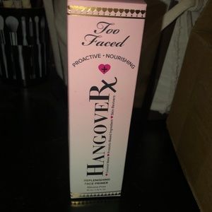 Too Faced Hangover Primer